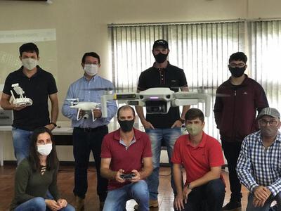 Sindicato Rural de Laranjeiras do Sul e SENAR – PR proporcionam curso de operação de drones a produtores 